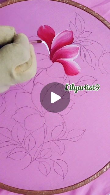 Hand Painted Sarees Floral, Painting Designs On Clothes, Fabric Painting Flowers, Fabric Painting Ideas, Slow Video, Clothes Painting, Fabric Folds, Cloth Painting, Fabric Paint Diy