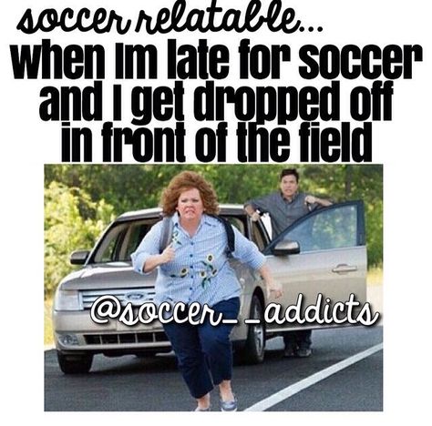 OMG SERIOUSLY THIS IS ME NO FREAKIN JOKE BAHAHAHAHAHAHAHAHHAHA Funny Soccer Memes, Soccer Problems, Sports Joke, Soccer Jokes, Soccer Girl Problems, Soccer Inspiration, Soccer Memes, Play Basketball, Soccer Life