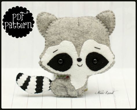 Cute raccoon (PDF Pattern) Baby Mobil, Cute Raccoon, Felt Patterns, Sewing Toys, Felt Diy, Felt Dolls, Felt Toys, Felt Fabric, Felt Art