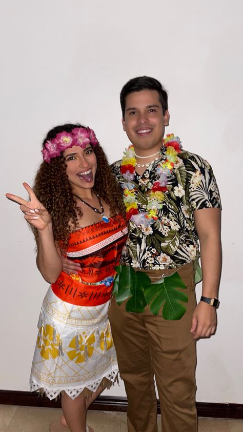 Moana And Maui Halloween Costumes, Moana Couple Costume, Moana Halloween, Moana Halloween Costume, Couple Halloween, Couple Halloween Costumes, Couple Outfits, Couples Costumes, Moana