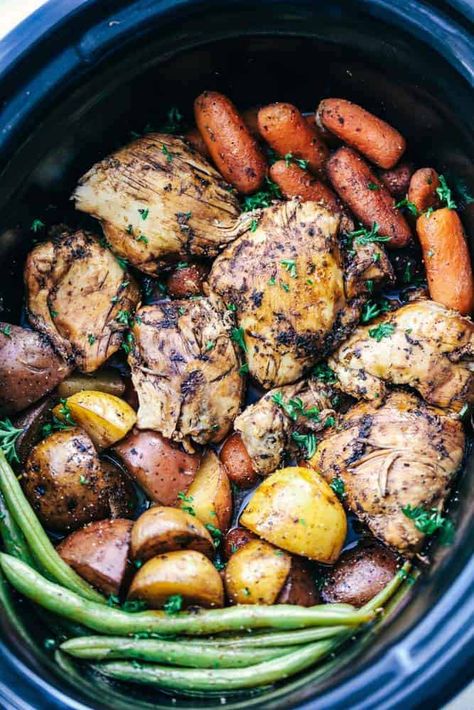 Crockpot Vegetable, Slow Cooker Chicken Healthy, Chicken Cooker, Brown Chicken, Vegetable Recipe, Easy Crockpot Dinners, The Recipe Critic, Recipe Critic, Balsamic Chicken