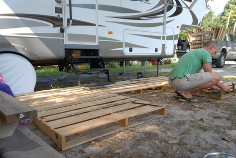 deck+for+rv | diy deck Rv Deck Ideas Diy, Diy Camper Deck Ideas, Diy Rv Porch, Diy Rv Deck, Diy Rv Patio Ideas, Permanent Camper Deck Ideas, Rv Pallet Deck, Outdoor Rv Patio Ideas, Rv Patio Ideas