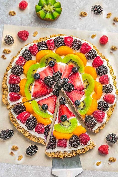 Healthy Fruit Pizza - 2 Ways! + Recipe VIDEO Healthy Fruit Pizza Recipe, Breakfast Fruit Pizza, Coconut Whipped Cream Recipe, Fruit Pizza Bar, Dessert Pizza Fruit, Fruit Pizza Sugar Cookie Recipe, Fruit Pizza Crust, Healthy Fruit Pizza, Pizza Healthy