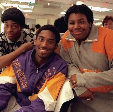 Kel Mitchell 💯 on Instagram: “I was at church this morning when I heard the shocking news. We all immediately started praying for the Bryant family! Please continue to…” Rare Kobe Bryant Pictures, Kenan E Kel, Kenan And Kel, Dear Basketball, Kenan Thompson, Photos Rares, Kobe Bryant Family, Kobe & Gigi, Kobe Bryant Nba