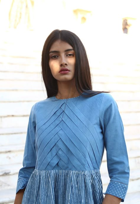 Blue Cotton Designer Dress, Blue Cotton Dress With Straight Neckline, Cotton Indigo Kurti Designs, Pleated Yoke Kurti, Indigo Blue Kurti Designs, Plus Size Fashions, Detail Couture, Dresses Cotton, Simple Kurti Designs