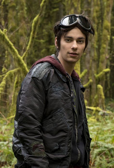 Jasper The 100, Marcus Kane, The 100 Season 1, Jasper Jordan, The 100 Poster, The 100 Characters, Devon Bostick, The 100 Cast, 100 Quotes