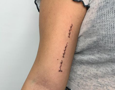 Simple Wording Tattoos, Lo Que Sera Sera Tattoo, Que Sera Sera Tattoo Ideas, Que Sera Sera Tattoo Fonts, Sera Sera Tattoo, Que Sera Sera Tattoo, Classy Tattoo, Second Tattoo, Mississauga Ontario