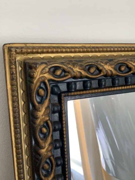 How To Paint A Mirror Frame Antique Gold - The Honeycomb Home Black And Gold Mirror Frame, Refinish Mirror Frame Ideas, Painted Mirror Frame Ideas, Refinish Mirror Frame, Paint A Mirror Frame, Mirror Wall Ideas, Paint A Mirror, Black And Gold Mirror, Mirror Redo