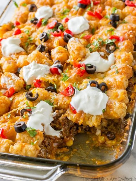 Tater Taco Casserole, Tot Recipes, Corn And Cheese, Tater Tot Casserole Recipe, Tater Tot Recipes, Mexikansk Mat, Tot Casserole, Tater Tot Casserole, Taco Casserole