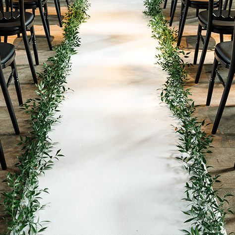 Wedding Arch Olive Branch, Garland Aisle Runner, Rustic Church Wedding, Amsterdam Flowers, Wedding Isle Runner, Church Wedding Decorations Aisle, Simple Church Wedding, Church Aisle Decorations, Wedding Church Aisle