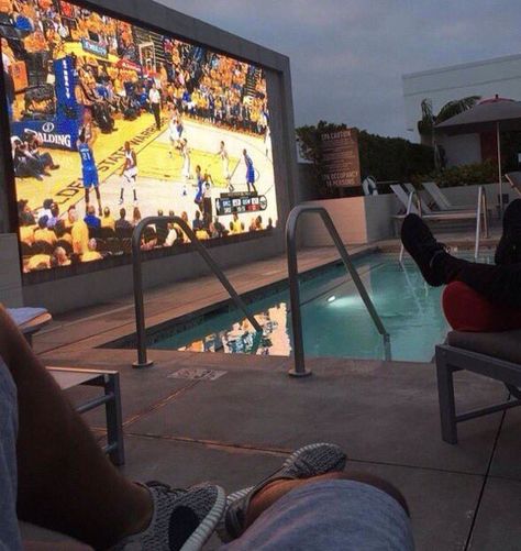 Backyard goals.. Having a blank wall by your pool and using a projector Big Screen Tv, Outdoor Theater, A Basketball, Dream Backyard, House Goals, Backyard Oasis, Pool House, Big Screen, Home Theater