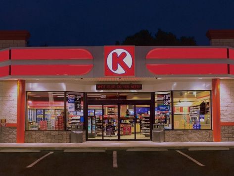 Small Store Ideas, Restaurant Kitchen Equipment, Circle K, Commercial Design Exterior, Grocery Store Design, House Outer Design, Outer Design, Shop Doors, Small Store