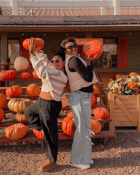 the first sign of fall… girlies at the pumpkin patch🍂🤎 Pumpkin Patch, The One, The First