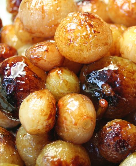 Onion Pearls Recipe, Frozen Pearl Onions Recipe, Pearl Onion Recipes, Pearl Onion Recipe, Pearl Onions, Roasted Onions, 12 Tomatoes, Onion Recipes, Veggie Side Dishes