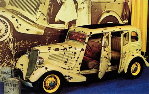 Primm Nevada, Bonnie And Clyde Car, Bonnie And Clyde Shirts, Bonnie And Clyde Photos, The Parkers, The Babadook, Car Facts, Bonnie And Clyde, Basement Bar Designs