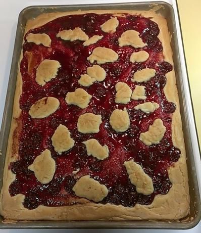 Cherry Slices. Canning Cherry Pie Filling, Cream Butter, Almond Extract, Slices Recipes, Cherry Pie Filling, Cherry Pie, Cake Toppings, Bread Pudding, Trifle