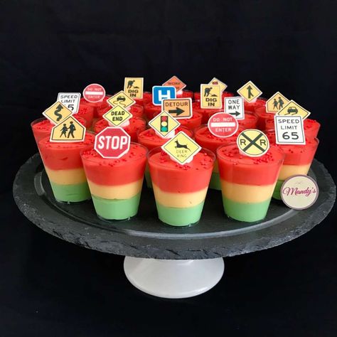 Cars Theme Birthday Party Food Snacks Ideas, Car Birthday Theme Food, Car Theme Snacks, Car Birthday Snacks, Formula 1 Party Food, Cars Movie Birthday Party Decorations, Hot Wheels Food Ideas, Car Themed Food Ideas, Cars The Movie Birthday Party