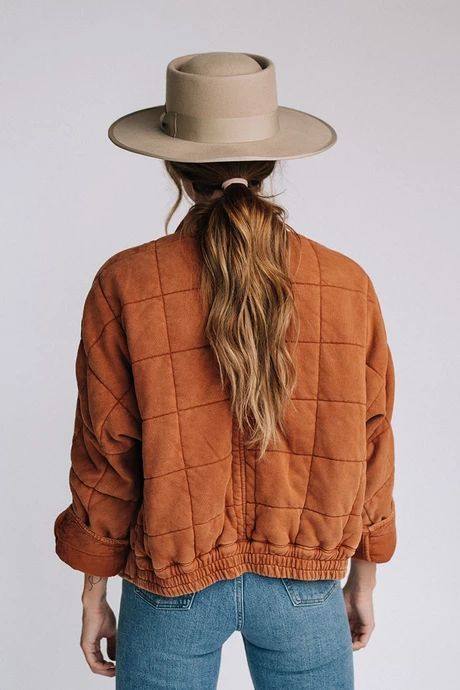 Free People Dolman Quilted Jacket, Quilted Denim Jacket, Clad And Cloth, Quilted Denim, Style Parisienne, Mode Inspo, Inspiration Mode, Up Girl, Mode Inspiration