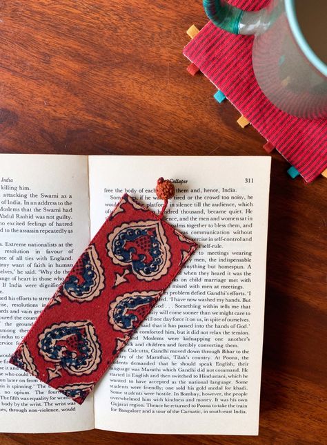 Printing Practice, Book Marks, Wooden Stamps, Leftover Fabric, Print Book, Block Printing, Unisex Accessories, Fabric Bags, Book Accessories