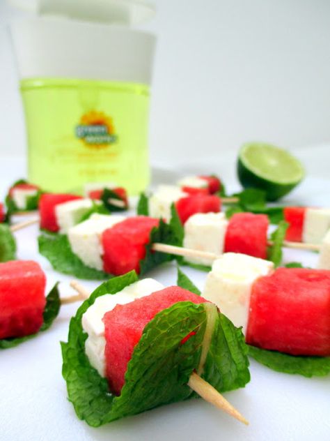 Watermelon Feta Mint Skewers, Watermelon Feta Skewers, Fruits Craft, Easy Organic Meals, Cleaner Eating, Potluck Ideas, Savoury Snacks, Feeling Healthy, Watermelon And Feta