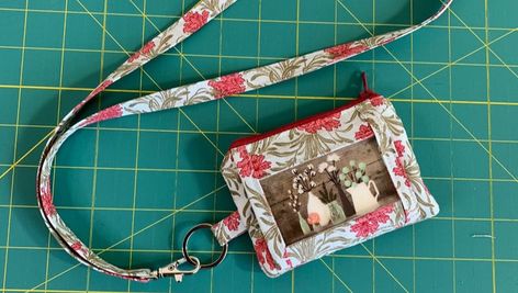 lanyard id wallet with two zipper pocket and clear id slot sewing tutorial Id Wallet Pattern Free, Lanyard Wallet Pattern, Id Holder Sewing Pattern, Id Holder Diy, Id Badge Holder Diy Free Pattern, Diy Wallet Phone Case, Wallet Pattern Free, Wallet Diy, Diy Lanyard