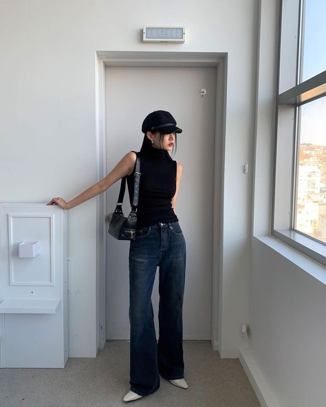 Tom Boy Femme Professional, 90 Japan Fashion, 90s Japan Fashion, Insta Model, Museum Outfit, Pose Fotografi, Trip Outfits, 가을 패션, Casual Style Outfits