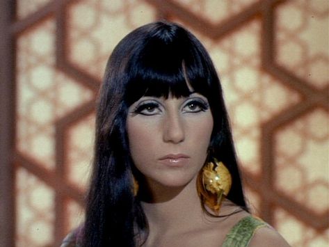 Cher In The 60s, Cher Makeup 70s, 60s Cher, Cher Makeup, 1960’s Makeup, 70s Make Up, Rocker Makeup, 70s Cher, Cherilyn Sarkisian