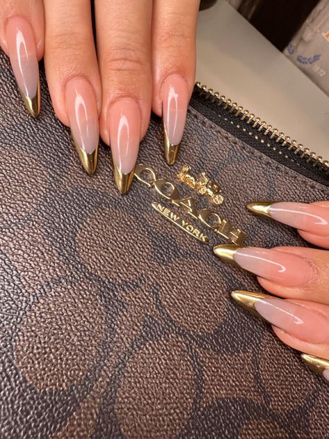 Classy Acrylic Nails For Work, Soft Stilleto Nails Shape, Long Acrylic Nails Classy, Jeweled Nails Designs, Long Almond Acrylic Nails Designs, Almond Gold Nails, Nail Designs Baddie, Long Almond Shaped Nails, Baddie Almond Nails