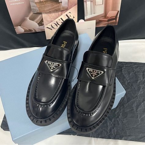 Authentic Prada Black Women’s Loafer Prada Loafers, Prada Shoes, Prada, Black Women, Loafers, Vogue, Brand New, Closet, Fashion Tips