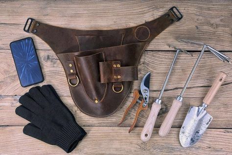 Tool belt pouch