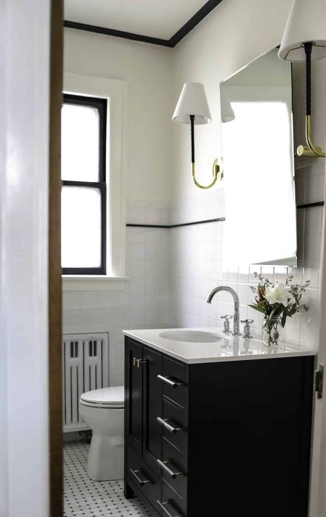 White Bathroom Inspiration, Green Countertops, Black And White Bathroom, Attic Bedroom Designs, Chicago Interior Design, Black White Bathrooms, Bathroom Plan, White Bathroom Designs, Powder Room Makeover