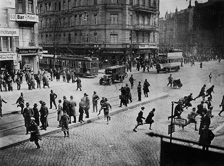 Rioting on the streets of Berlin, 1920s. Weimar Berlin, 1920s Berlin, Goodbye To Berlin, Weimar Republic, George Grosz, Photo Report, History Photos, Roaring Twenties, Cthulhu