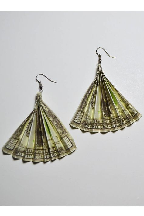 Money Earrings without glue and a hole Origami Dollars Jewelry Tutorial DIY Simple lesson on making amazing earrings out of dollar bills. You can use real money. Without use glue and a hole. I wish you pleasant viewing!