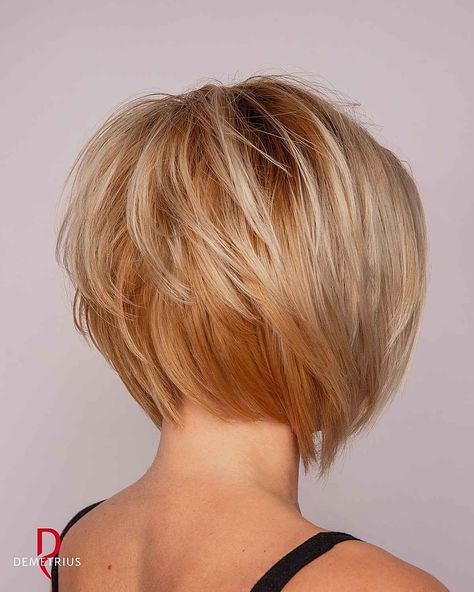 Bob Haircut Back View, Inverted Bob Haircuts, Angled Bob Haircuts, Inverted Bob Hairstyles, Stacked Bob Hairstyles, Stacked Bob Haircut, Choppy Bob Hairstyles, Chin Length Hair, Bob Haircut For Fine Hair