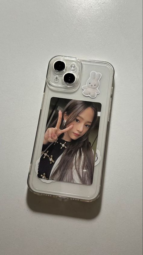 Korean Phone Cases, Clear Phone Case Design, Kpop Phone Cases, Diy Phone Case Design, Iphone Case Stickers, Phone Inspiration, Pretty Phone Cases, Iphone App Design, Fascinating Facts