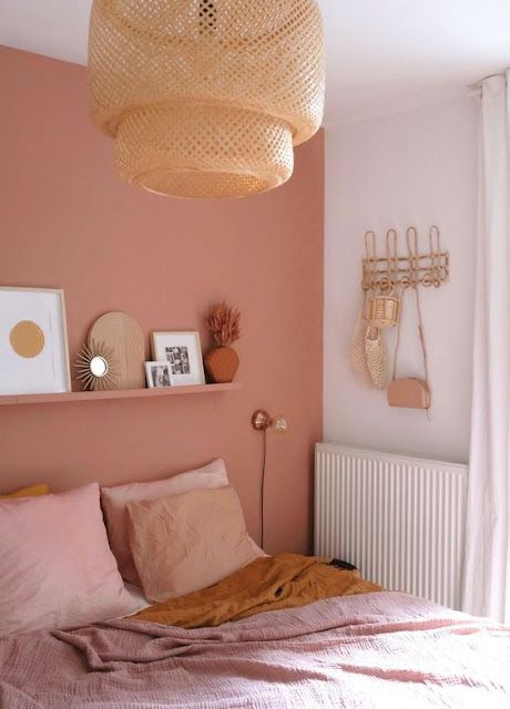 Pink Bedroom Walls, Bedroom Styling, Pink Bedroom Decor, Pink Room Decor, Pink Bedrooms, Styling Inspiration, Pink Wall, Pink Bedroom, Pink Room