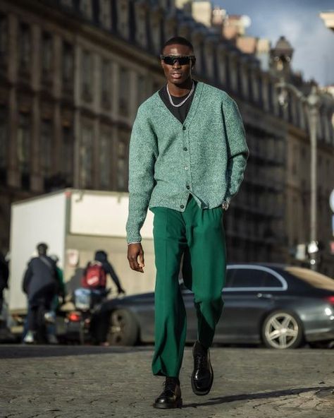 Mens Green Outfit Street Styles, Monochromatic Street Style, Green Monochrome Outfit Men, Monochromatic Men Outfit, Green Monochromatic Outfit Men, Formal Street Style Men, Mens Monochromatic Outfit, Men Monochrome Outfit, Mens Green Outfit