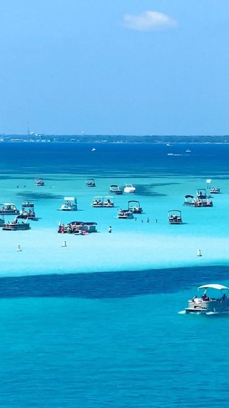 🏝💦🤙🏼Crab Island and Destin Beach Mashup! Happy Saturday friends!🤙🏼💦🏝 * * * #destinflorida #sandbar #crabisland #beach #whitesand #emeraldcoast #florida #beautiful #reels #magical #breathtaking #mashup #weekendvibes | Destin the Beautiful | jrstit · Original audio Destin Beach Florida, Crab Island, Happy Saturday Friends, Usa Beaches, Pensacola Florida, Florida Living, Emerald Coast, Destin Florida, Saved Pins