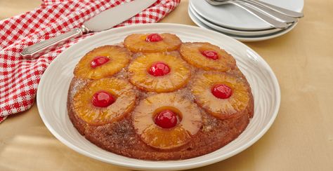 Pineapple Upside-Down Cake | "JIFFY" Mix Bisquick Casseroles, Honey Corn Muffins, Jiffy Mix Recipes, Jiffy Recipes, Pineapple Upside Down Cake Recipe, Upside Down Cake Recipe, Jiffy Mix, Desert Ideas, Easy Sweets