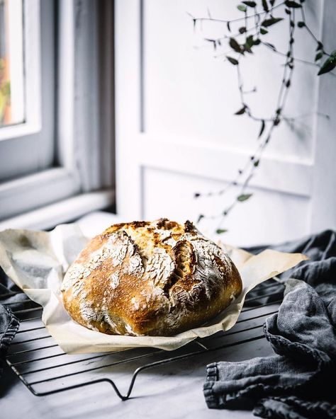 Sourdough Pictures, Sourdough Starter Photography, Bread Photography Styling, Sourdough Bread Photography Styling, Artisan Bread Photography, Bread Scoring, Proofing Baskets, Food Photography Styling, White Bread