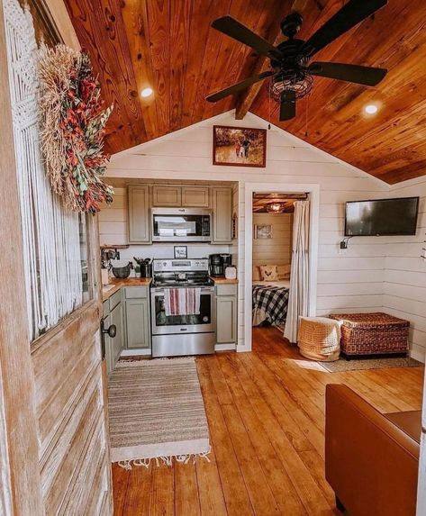 Shed House Interior, Tiny Home Shed, Cottage Tiny House, Shed House Plans, Shed Home, Shed To Tiny House, Tiny House Loft, Tiny House Inspiration, Tiny Cabins