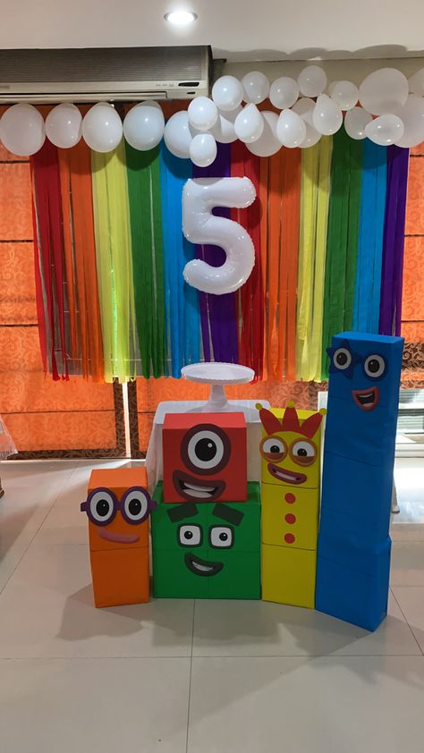 Numberblocks Birthday Party Diy, Number Blocks Centerpieces, Number Block Party Decorations, Numberblocks Party Favors, Number Themed Birthday Party, Numberblocks Party Ideas, Number Blocks Birthday Party Ideas, Numberblocks Birthday Party Ideas, Number Block Birthday Party