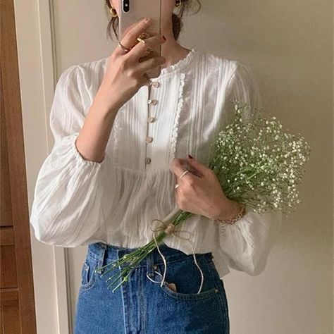 Korean Version of Women's Shirt, Women's Sweet Round Neck Pleated Small lace top, Women's Long Sleeved Shirt top#PinterestInspiration #PinterestTrends #PinterestAesthetic #CutePinterestIdeas #PinterestGoals #KDrama2024 #KDramaFashion #KPop2024 #KPopOutfits #KoreanWave White Ruffle Blouse, White Long Sleeve Blouse, Retro Shirts, Women Shirts Blouse, Puff Sleeve Top, White Long Sleeve, Long Tops, Korean Fashion, Shirt Blouses