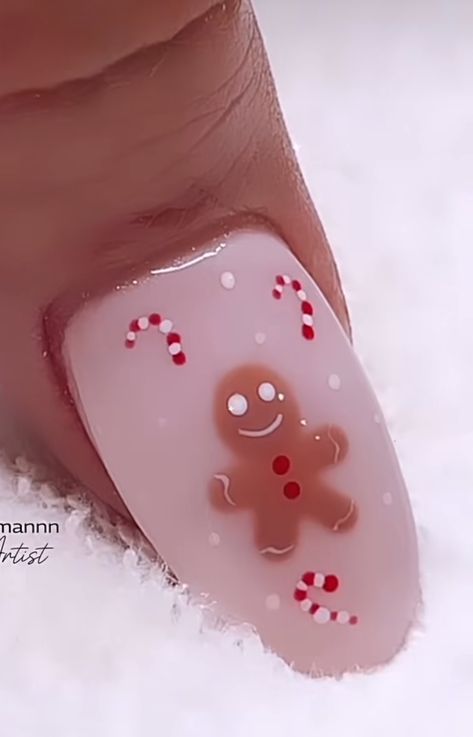 Christmas Gingerbread Man Nails, Christmas Nail Designs Gingerbread, Melting Snowman Nails, Kids Christmas Nails Easy, Pink Gingerbread Nails, Cute Nail Designs For Kids, Gingerbread Man Nail Art, Kids Christmas Nails, Christmas Nails For Kids