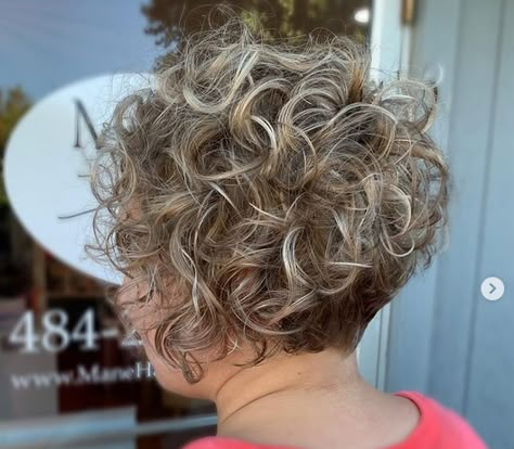 Short Sassy Curly Haircuts, Short Hairstyle Women Curly Hair Over 50, Chin Length Haircut With Layers, Curly Pixie Hairstyles Over 50, Short Curly Gray Hair Over 50, Curly Pixie Bob, Curl Haircut, Pelo Bob Ondulado, Curly Angled Bobs