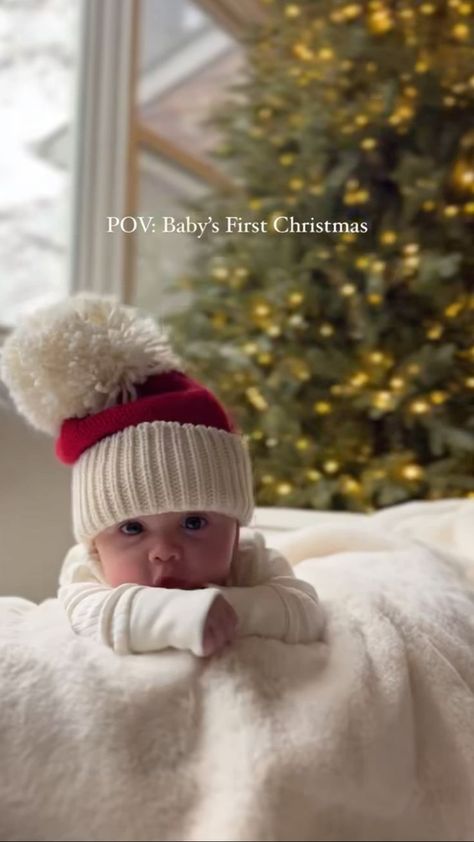 Christmas Photo Ideas, Baby's First Christmas, Christmas Photo, Simple Christmas, First Christmas, Home Ideas, Photo Ideas, Christmas Tree, Christmas