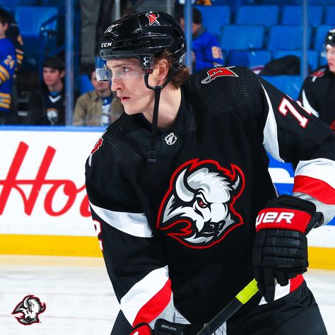 Tage Thompson, Sabres Hockey, Hockey Men, Hockey Boys, Buffalo Sabres, Buffalo Bills, Hockey Players, Nhl, Hockey