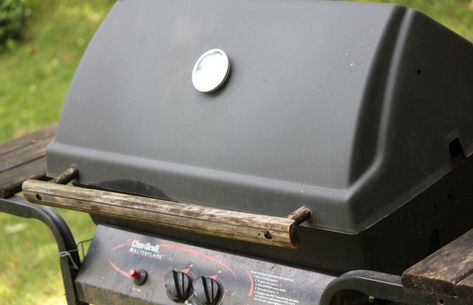 Build A Smoker, Diy Smoker, Homemade Smoker, Meat Preparation, Drywall Mud, Charcoal Smoker, Propane Grill, Smoked Meat, Backyard Cookout