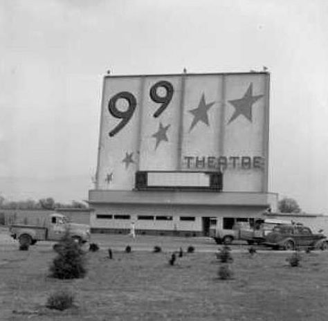 99 Drive In Theater Bakersfield, CA Kern County California, Tehachapi California, Drive In Movie Theater, San Joaquin Valley, Bakersfield California, Kern County, California History, Drive In Theater, California City