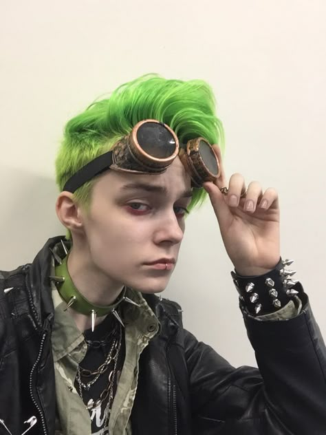 Green Punk Outfits Men, Cyberpunk Hairstyles Men, Punk Rock Hairstyles Men, E Boy Haircut, Unique Male Hairstyles, Unique Hairstyles Men, Scifi Hairstyles, Punk Haircut Men, Cyberpunk Haircut